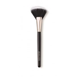 FAN POWDER BRUSH (BROCHA DE ROSTRO)